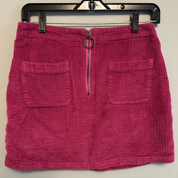Pink corduroy front zipper skirt with pockets! - Picture 1 of 3